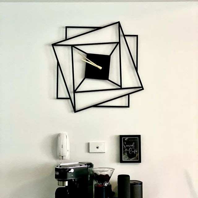 ساعت مدرن فلزی H441